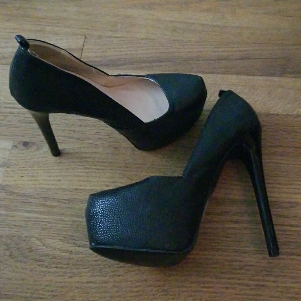 Black heels
